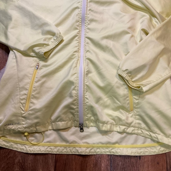 Nike Storm Fit Running Windbreaker Women’s XL Full Zip Yellow Lightweight - Picture 2 of 13